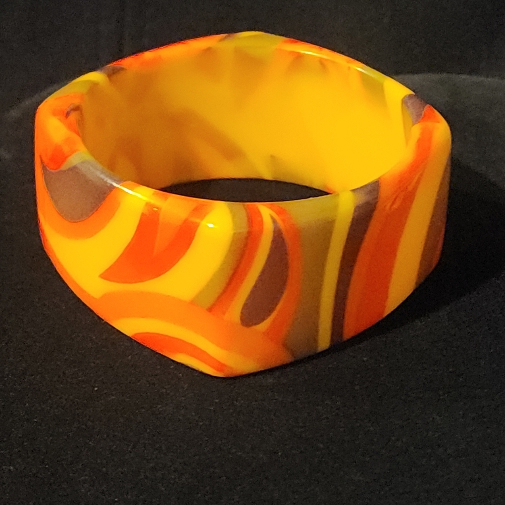 Chunky Vintage Lucite Bangle In Gold/Yellow, Orange, Green and Brown